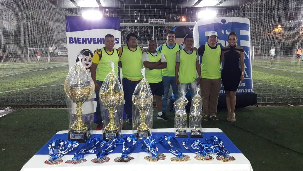 Alegría y buen fútbol en la inauguración del 2do. Campeonato Fútbol Seis Masculino de la ESE